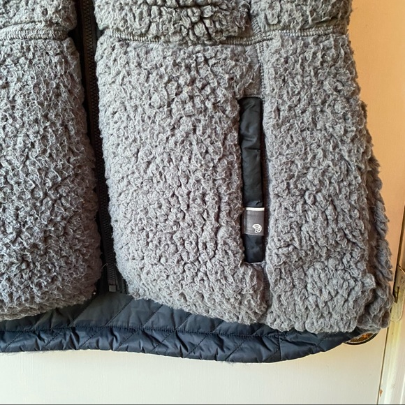 Mountain Hardwear Reversible Vest Quilted Black/Grey Sherpa Size XS - Picture 6 of 16